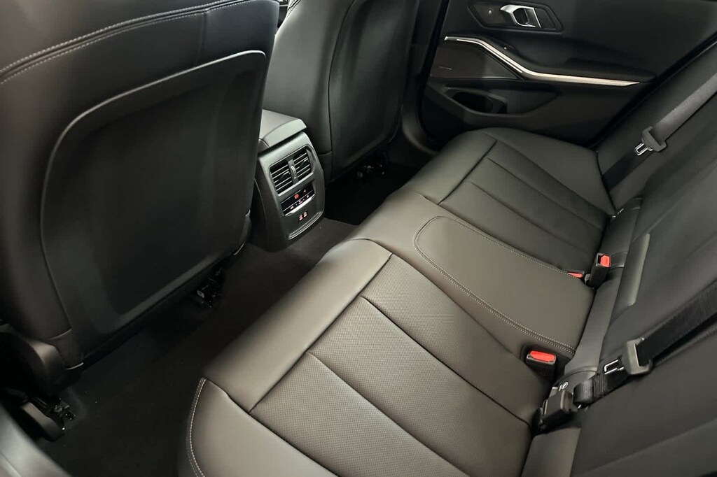 New 2026 BMW 330i Sedan