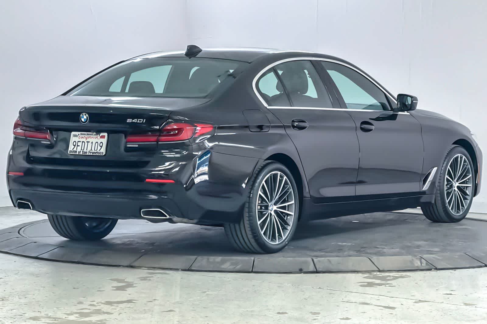 Thumbnail: 2023 BMW 5 Series - 2