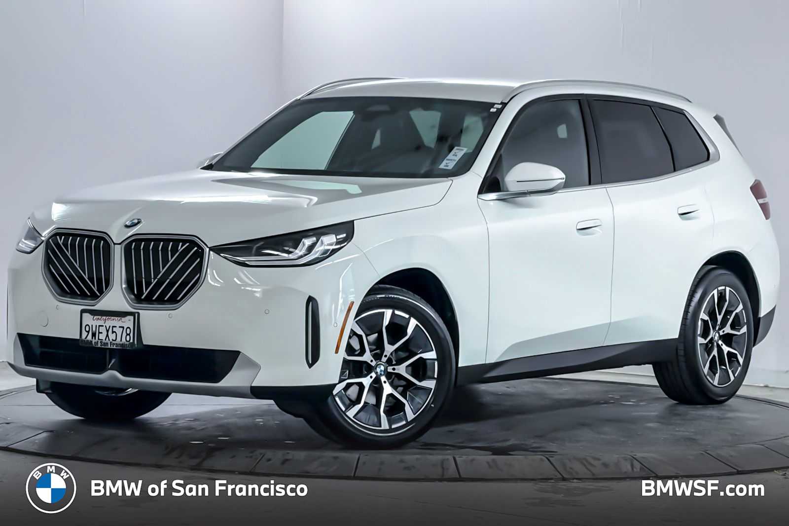 Thumbnail: 2026 BMW X3 - 1