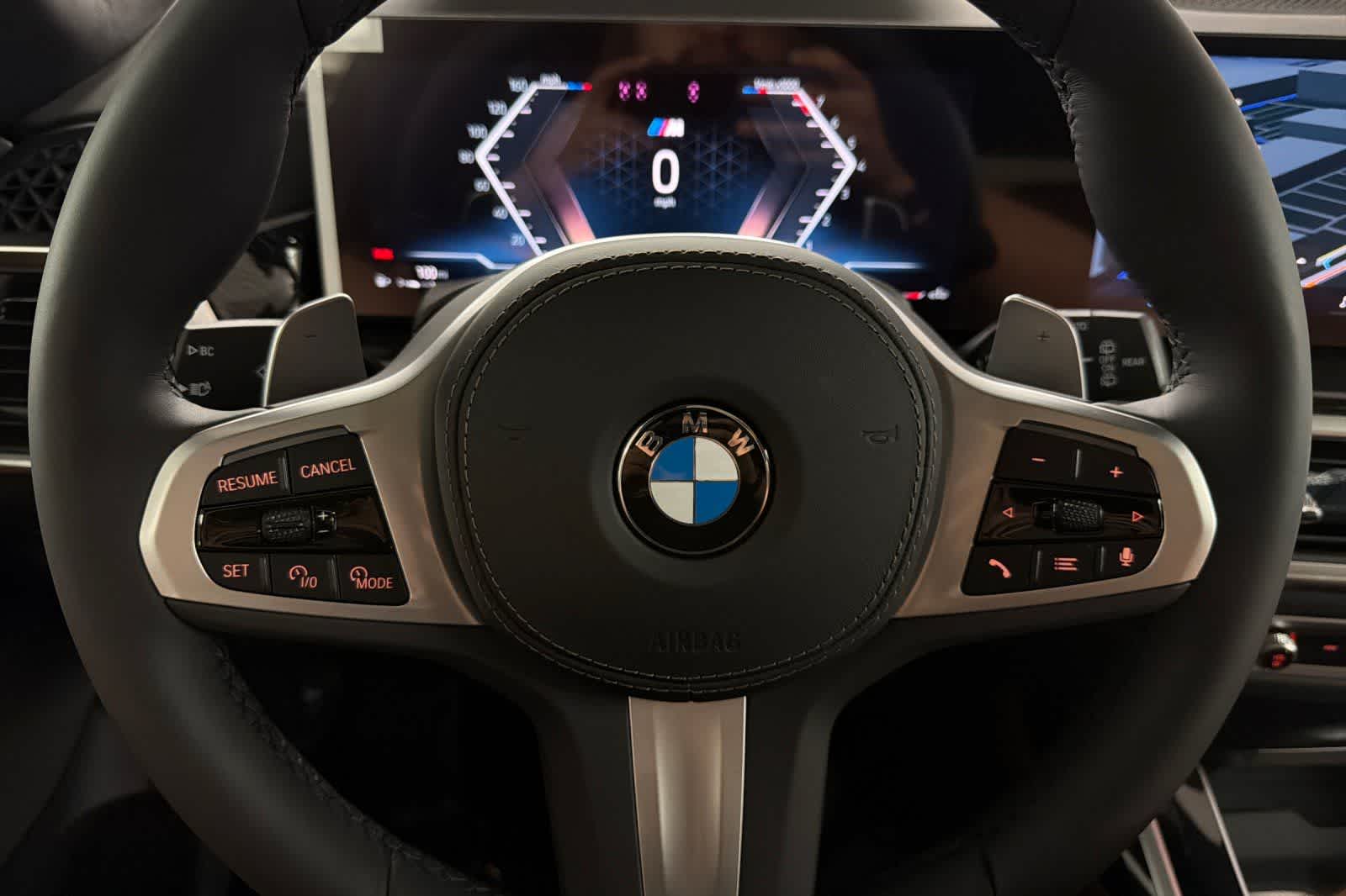 Thumbnail: 2027 BMW X7 - 24