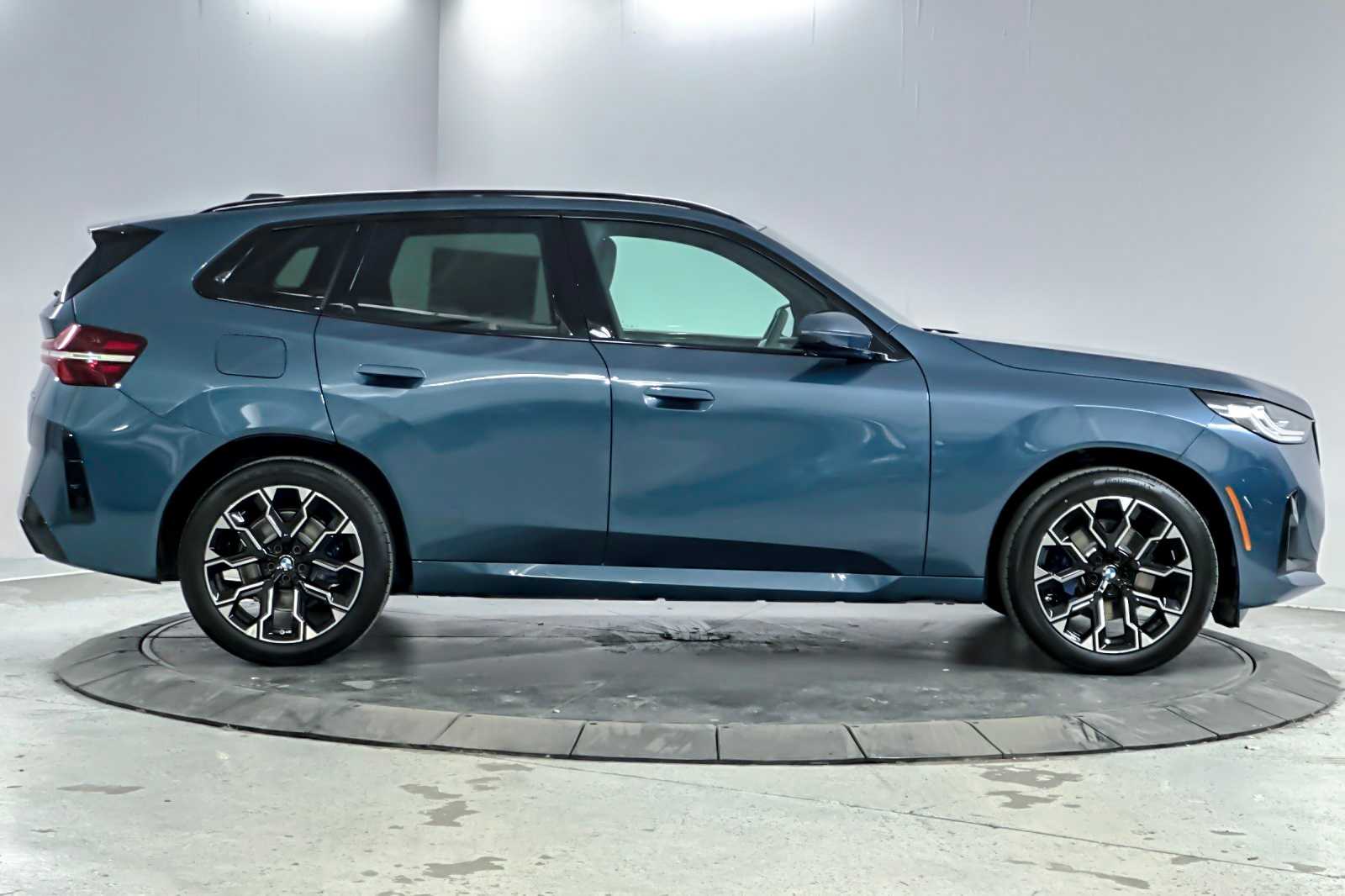Thumbnail: 2026 BMW X3 - 8