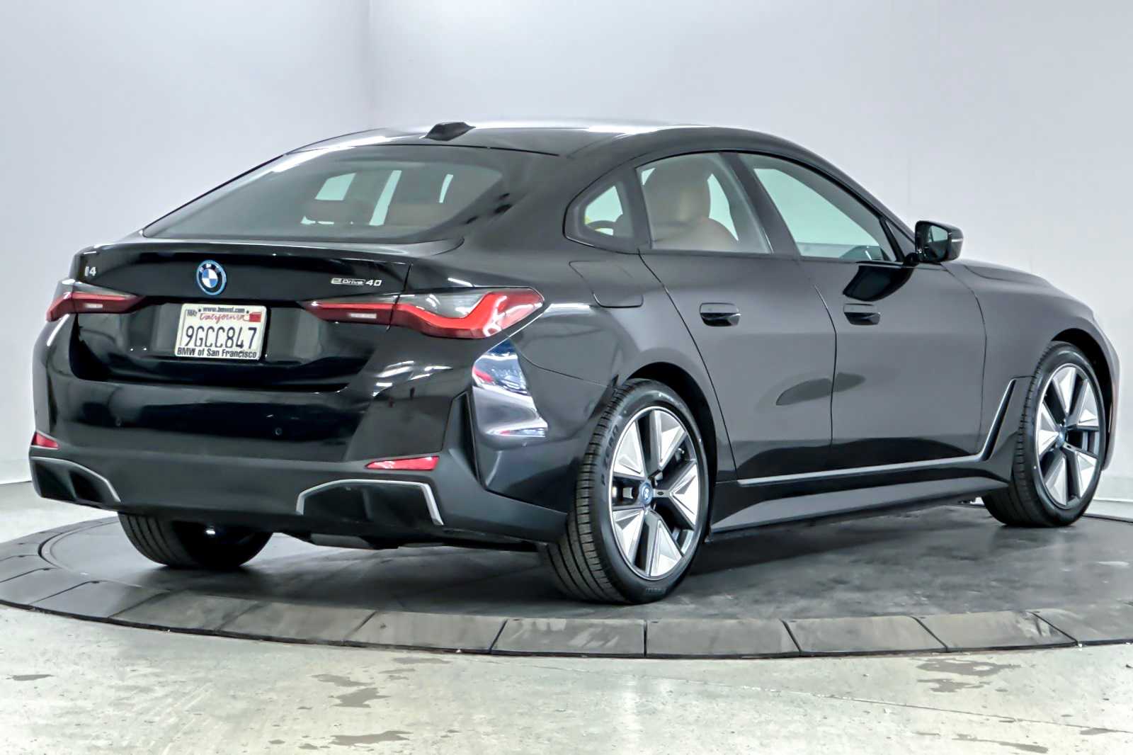 Thumbnail: 2023 BMW i4 - 2