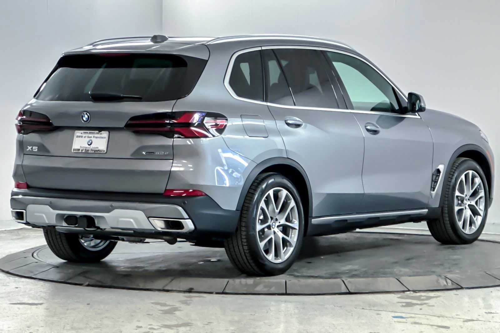 Thumbnail: 2026 BMW X5 - 2