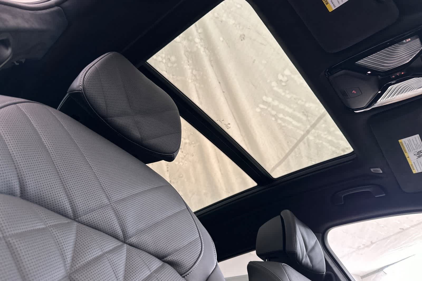 Thumbnail: 2026 BMW X7 - 17
