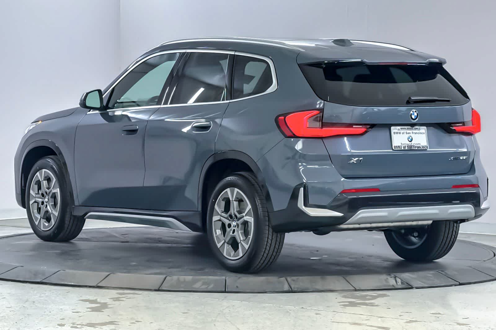Thumbnail: 2026 BMW X1 - 6