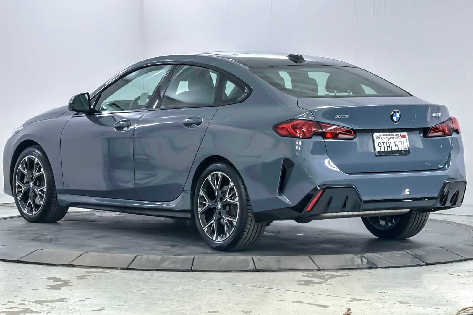 Thumbnail: 2025 BMW 2 Series - 6