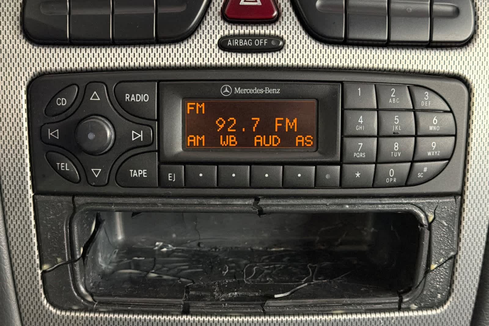 Thumbnail: 2002 Mercedes-Benz C-Class - 17