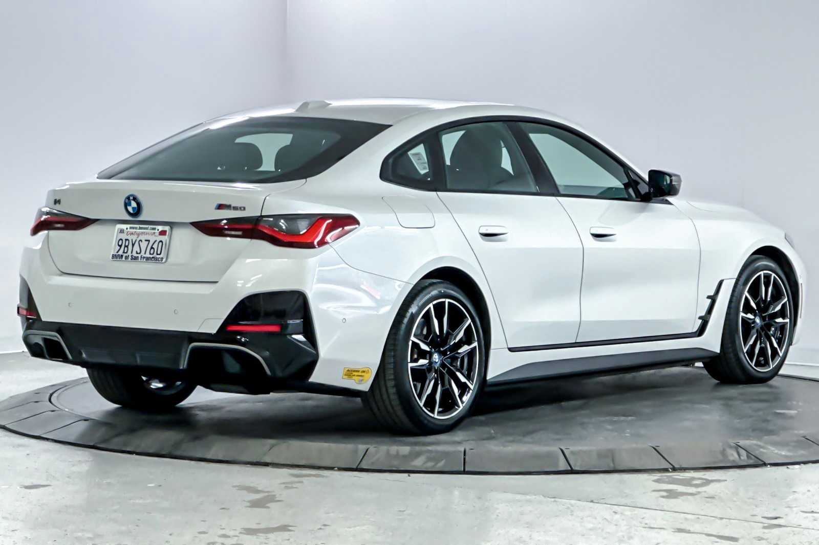 Thumbnail: 2022 BMW i4 - 2