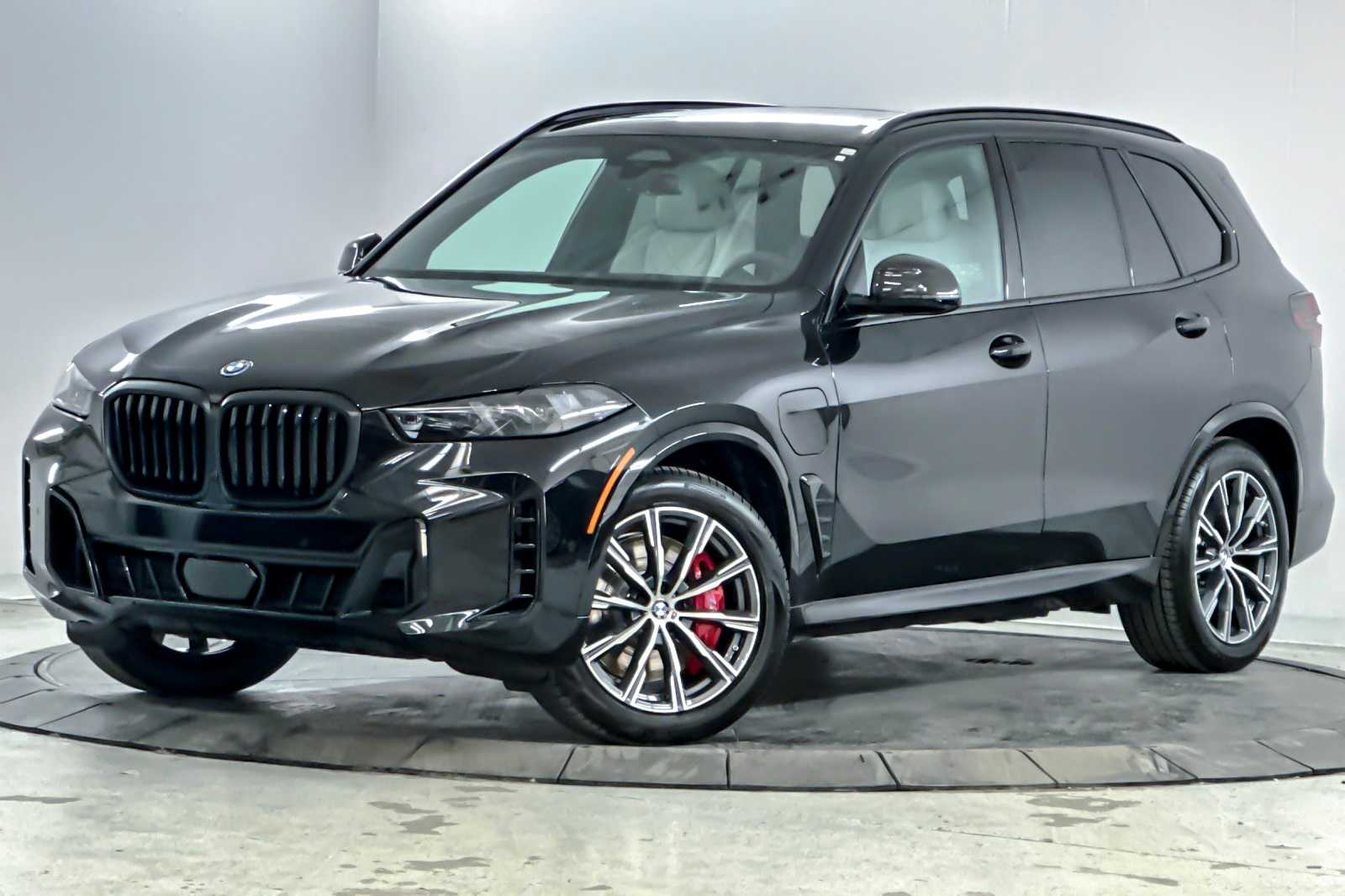 Thumbnail: 2026 BMW X5 - 1