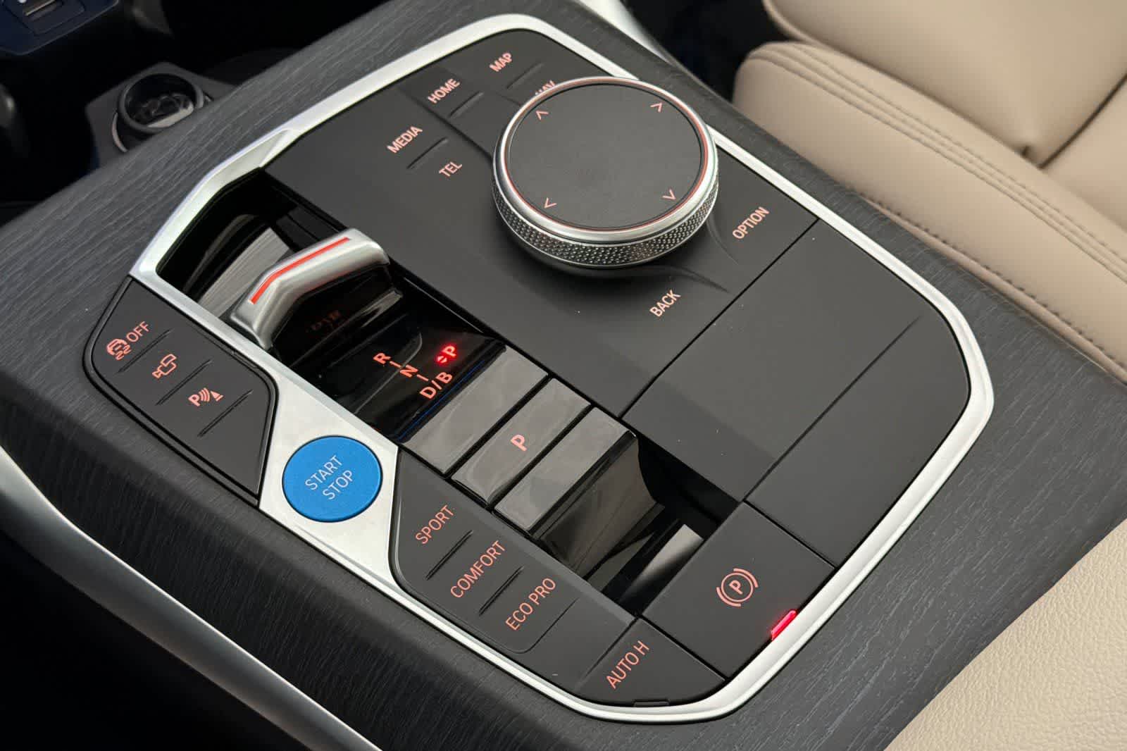 Thumbnail: 2026 BMW i4 - 21