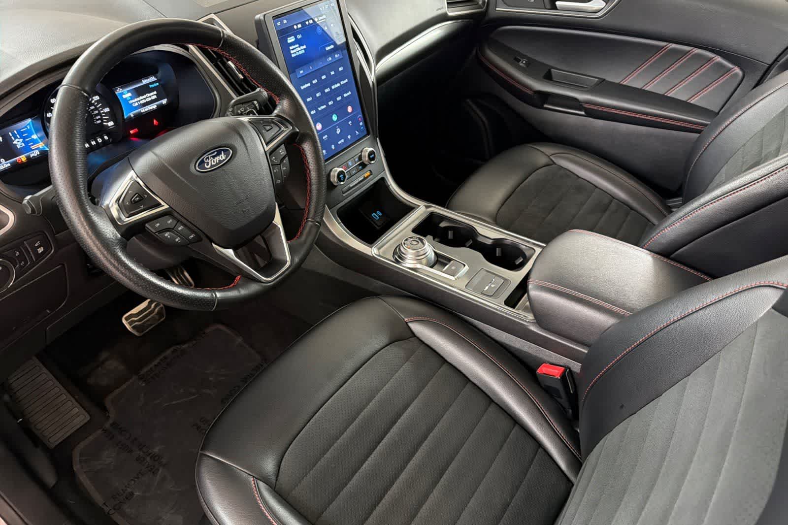 Thumbnail: 2022 Ford Edge - 11