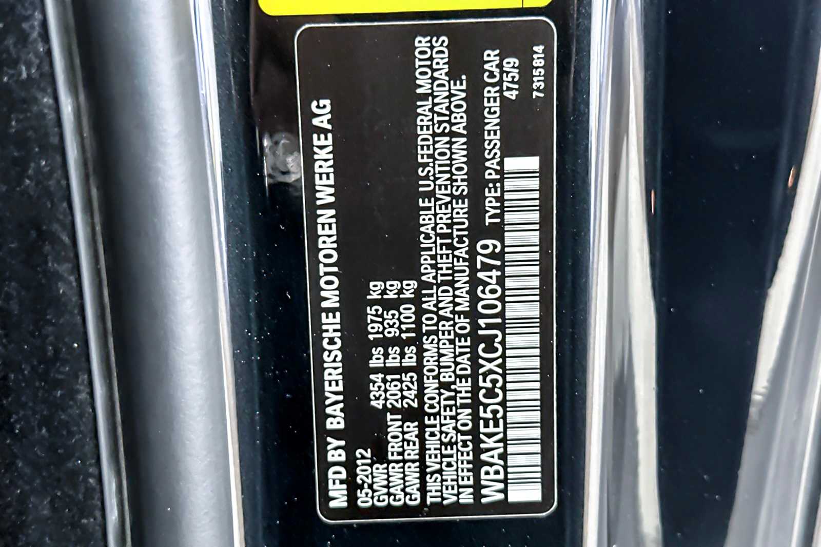 Thumbnail: 2012 BMW 3 Series - 27