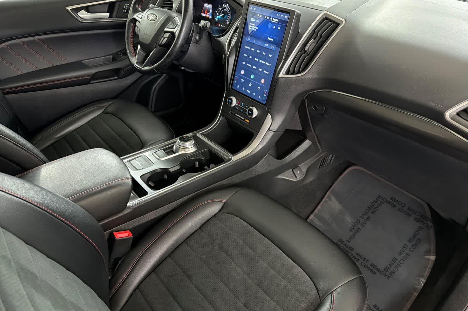 Thumbnail: 2022 Ford Edge - 16