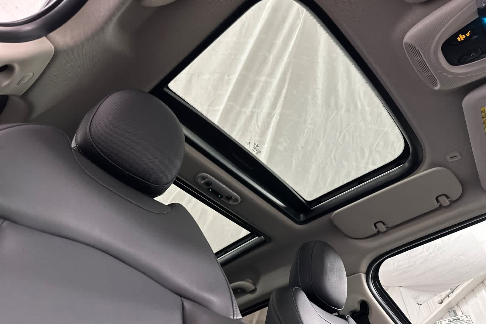 Thumbnail: 2019 MINI Cooper Countryman - 17