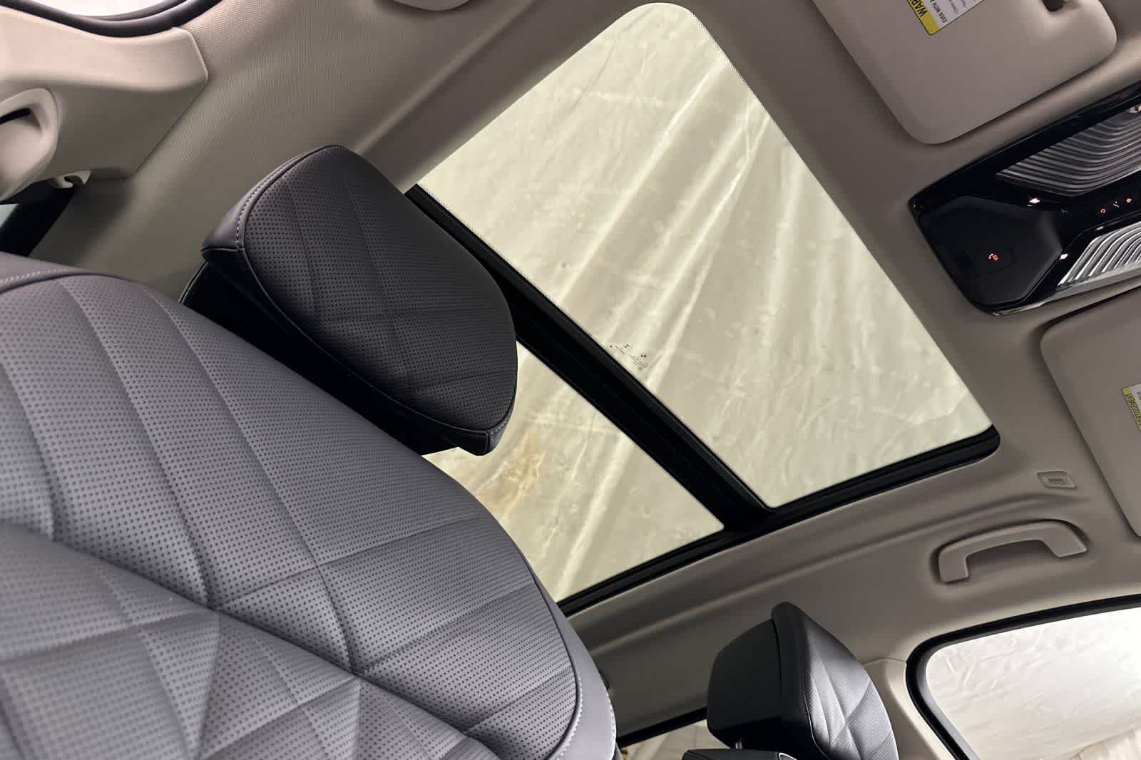 Thumbnail: 2026 BMW X7 - 17