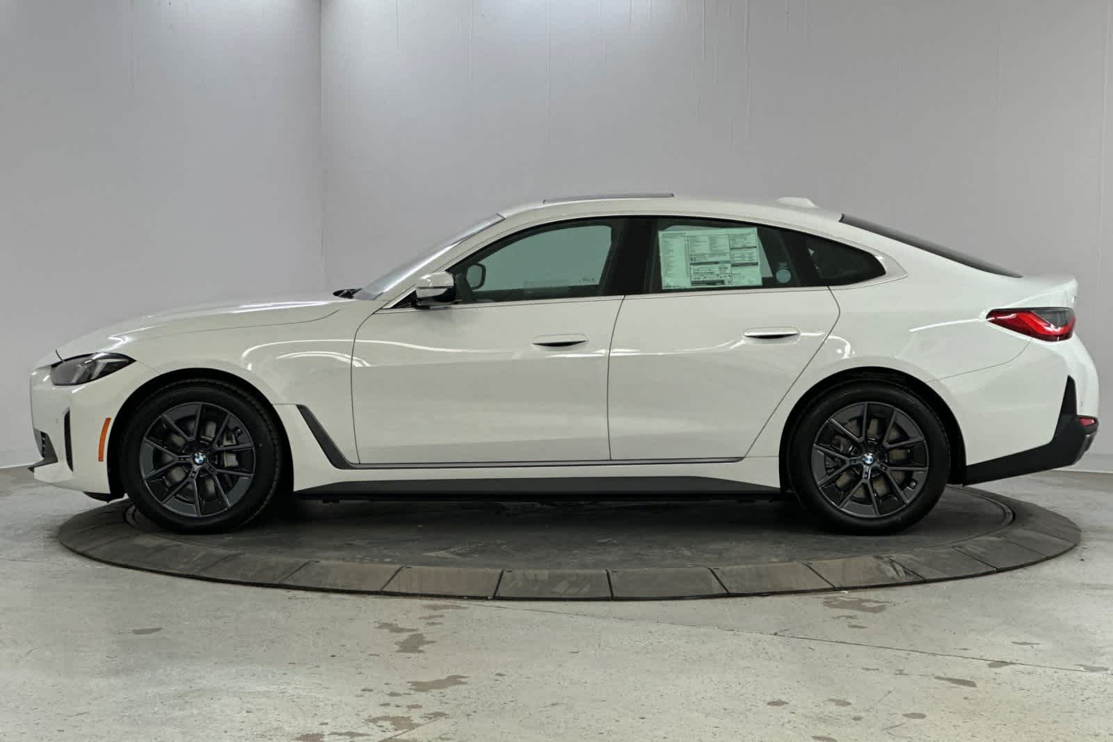 Thumbnail: 2025 BMW i4 - 5