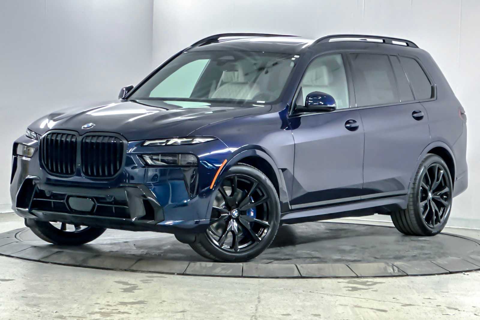 Thumbnail: 2026 BMW X7 - 1