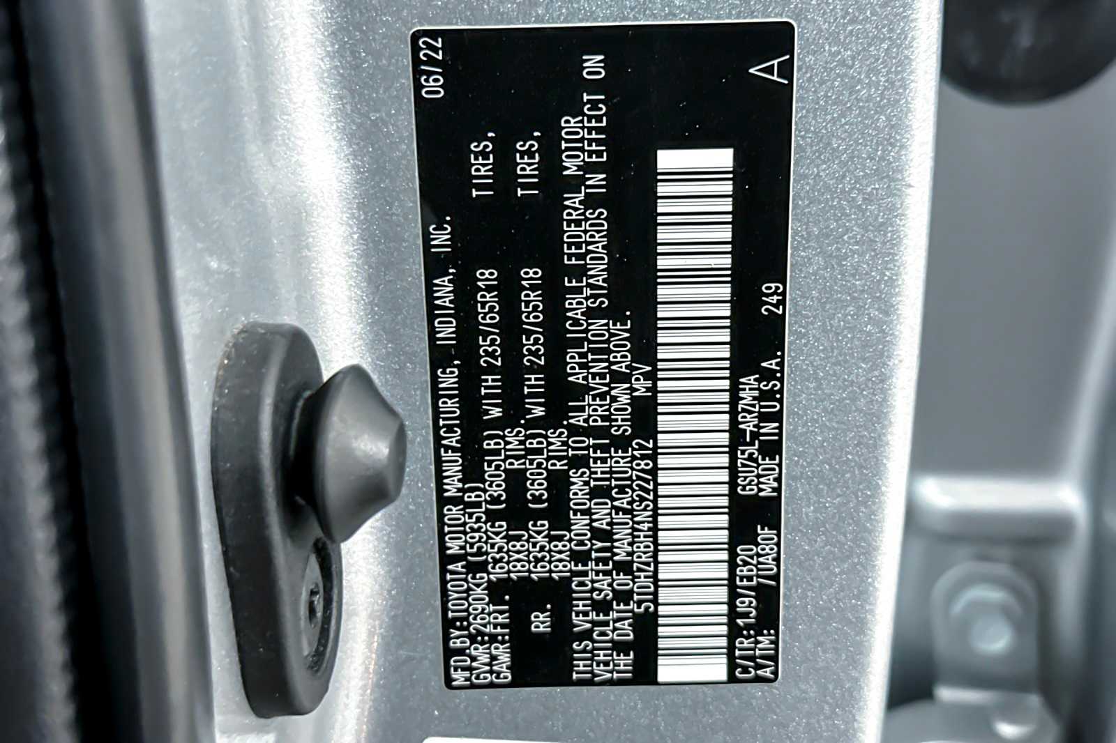 Thumbnail: 2022 Toyota Highlander - 30