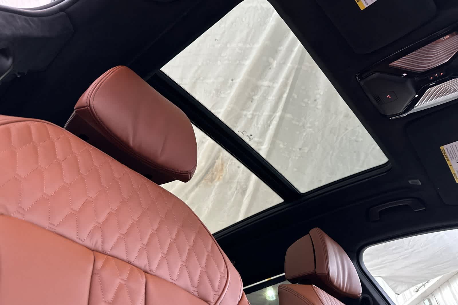 Thumbnail: 2026 BMW X7 - 17