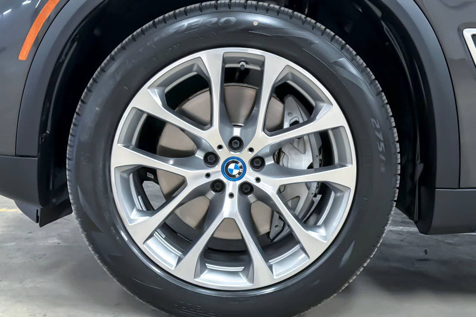 Thumbnail: 2023 BMW X5 - 27