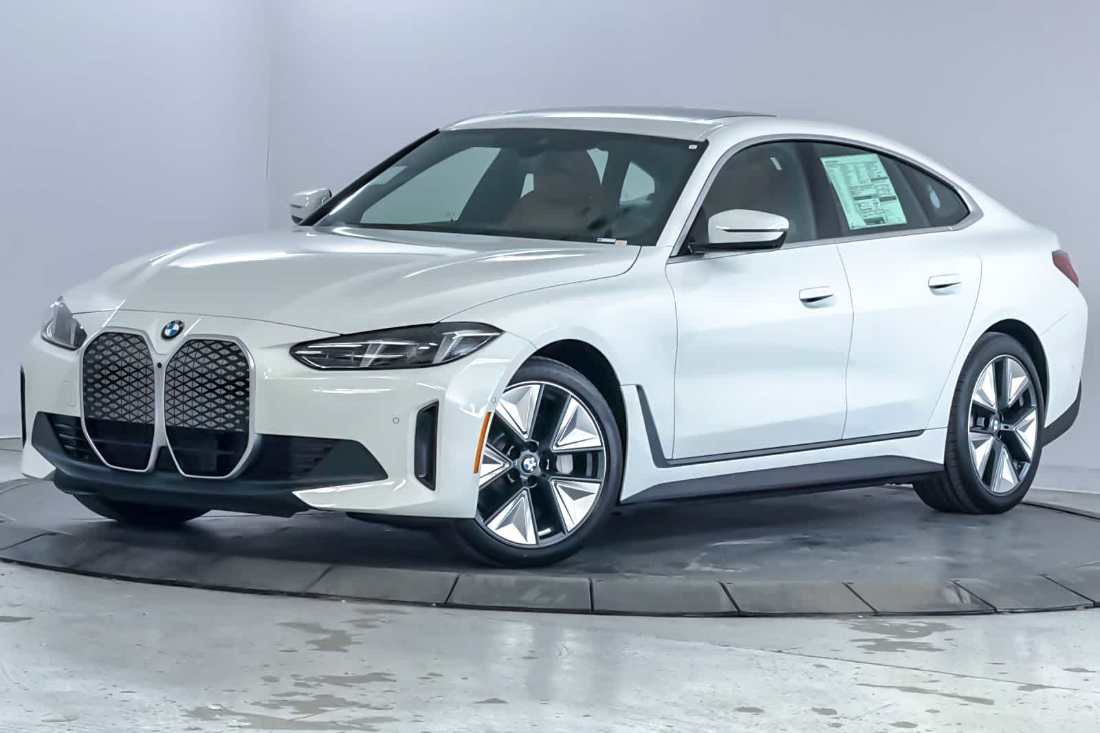 2026 BMW i4 40