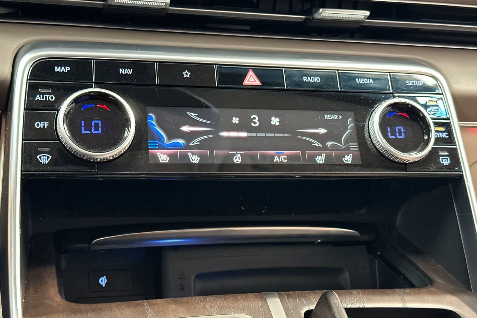 Thumbnail: 2023 Genesis GV80 - 20