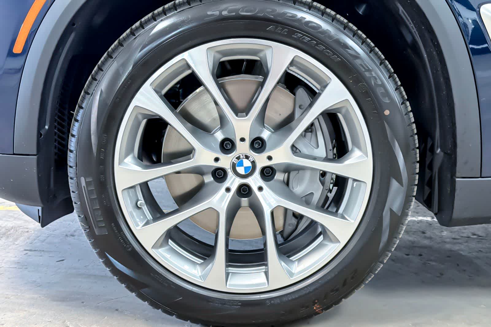Thumbnail: 2026 BMW X5 - 25