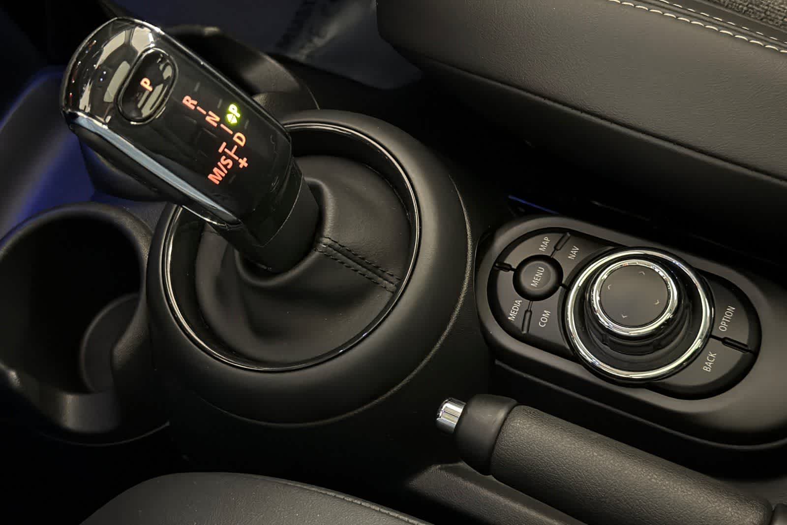 Thumbnail: 2023 MINI Cooper Hardtop - 22