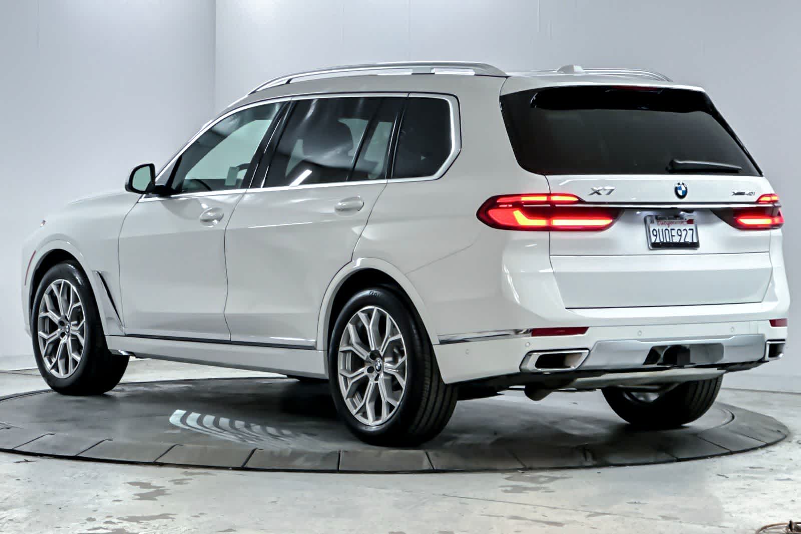 Thumbnail: 2026 BMW X7 - 6