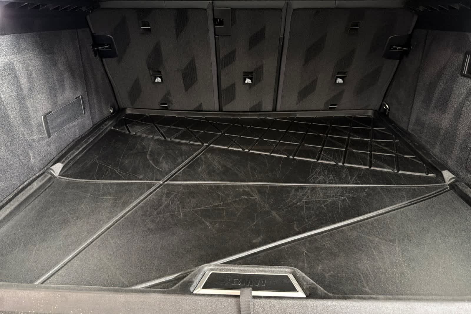 Thumbnail: 2023 BMW iX - 15