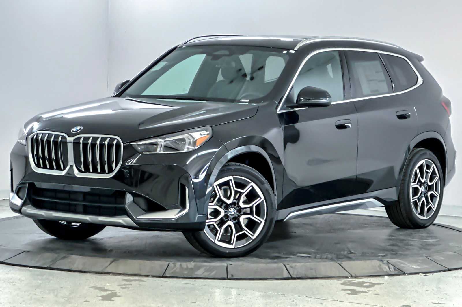 Thumbnail: 2026 BMW X1 - 1