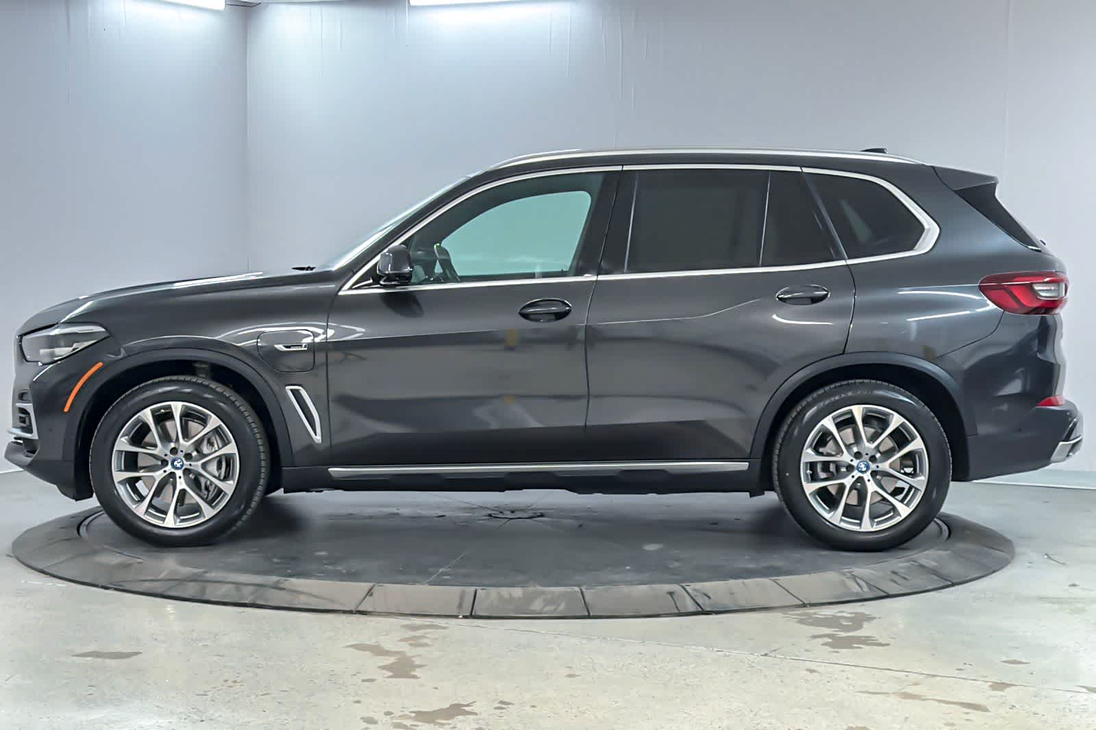 Thumbnail: 2023 BMW X5 - 5