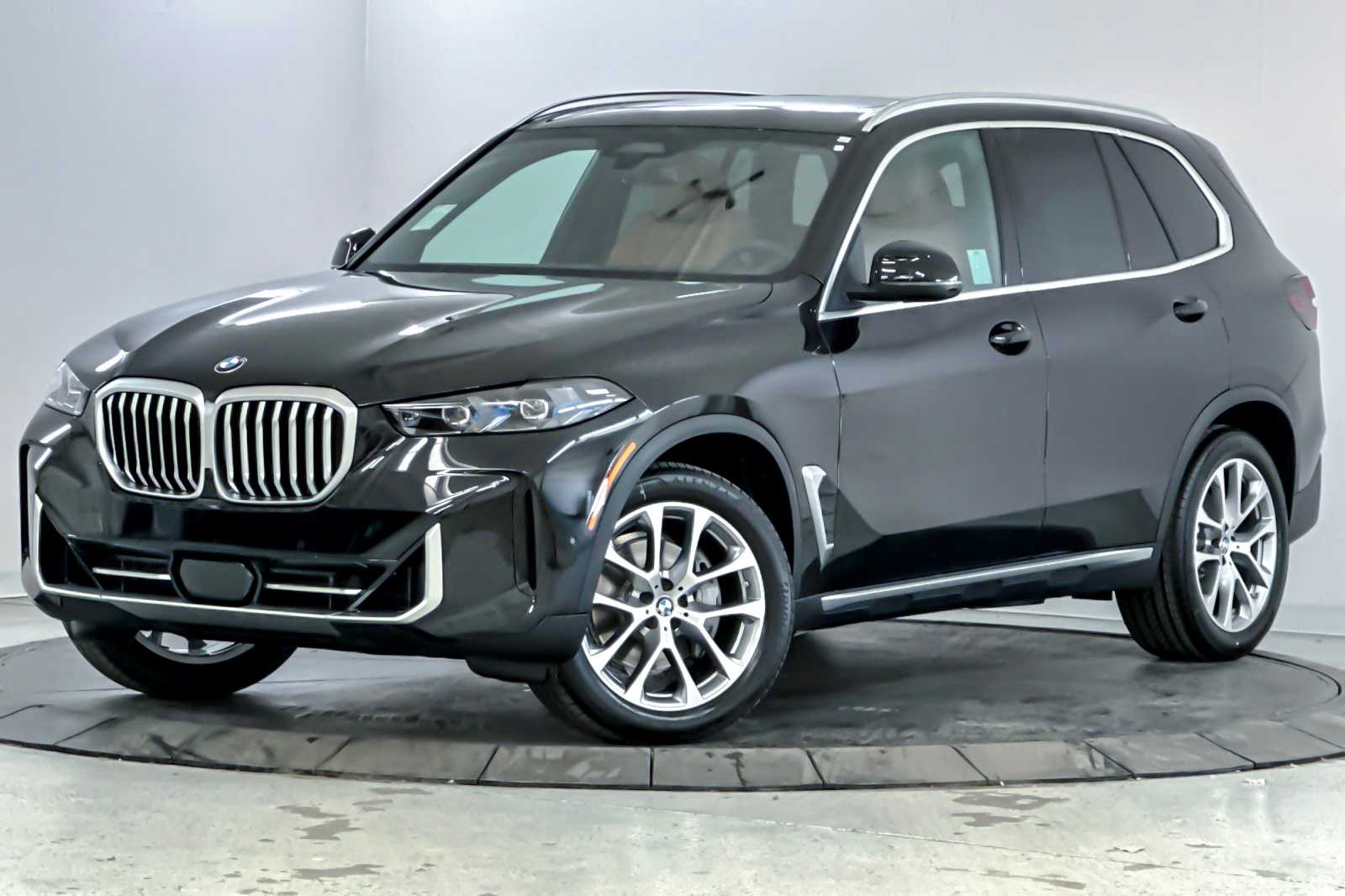 Thumbnail: 2026 BMW X5 - 1