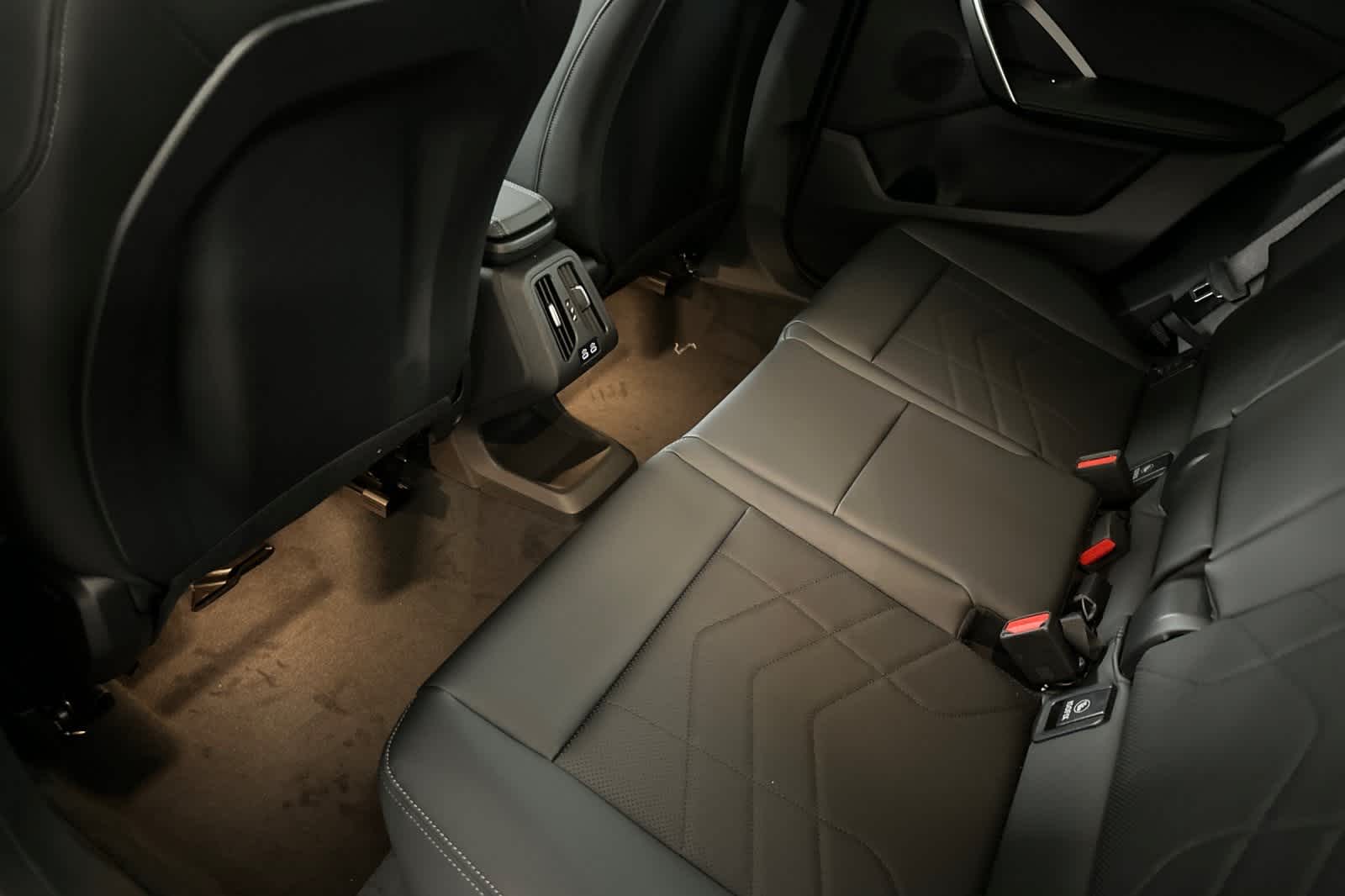 Thumbnail: 2025 BMW X1 - 4