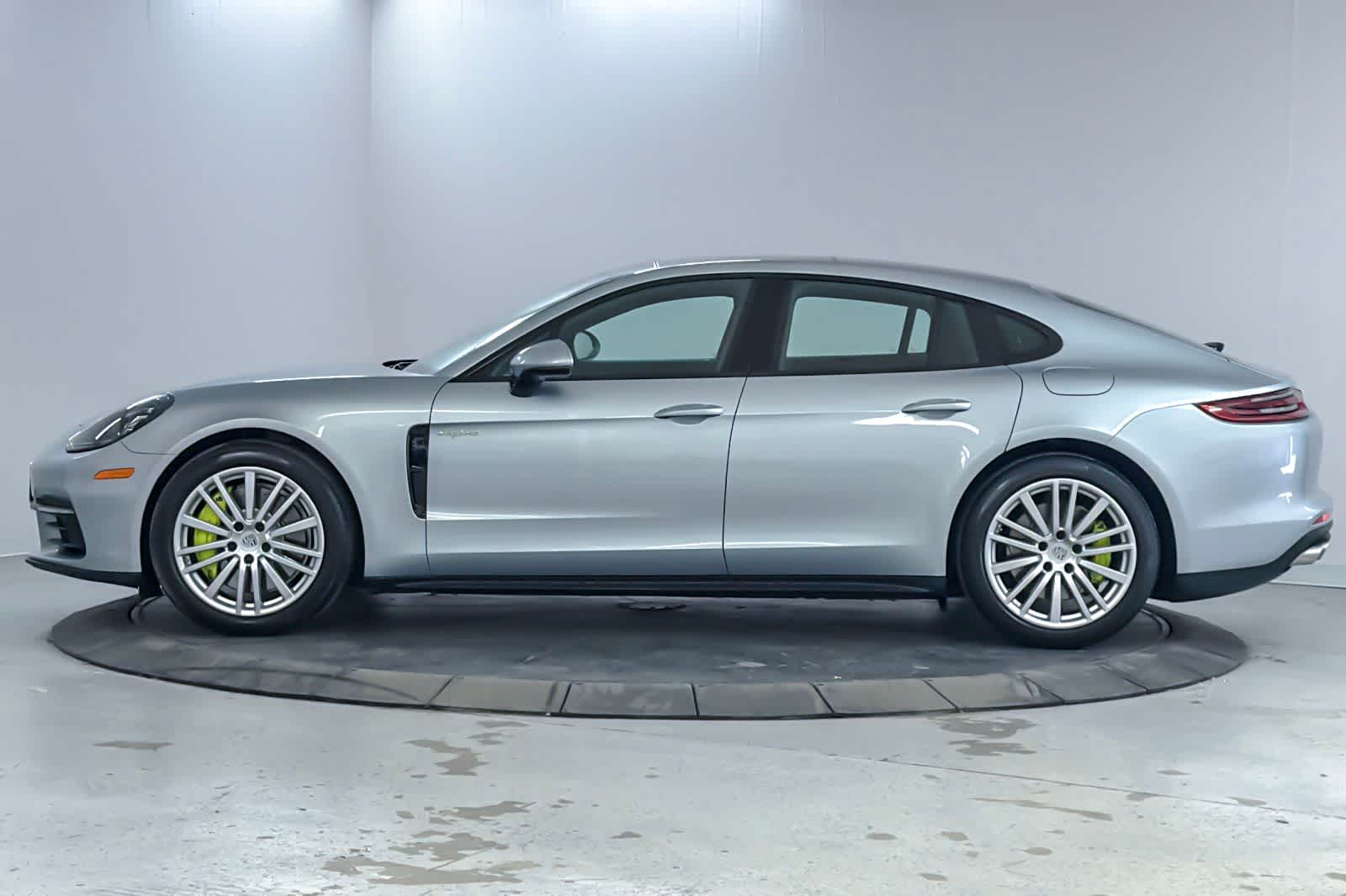 Thumbnail: 2019 Porsche Panamera - 5
