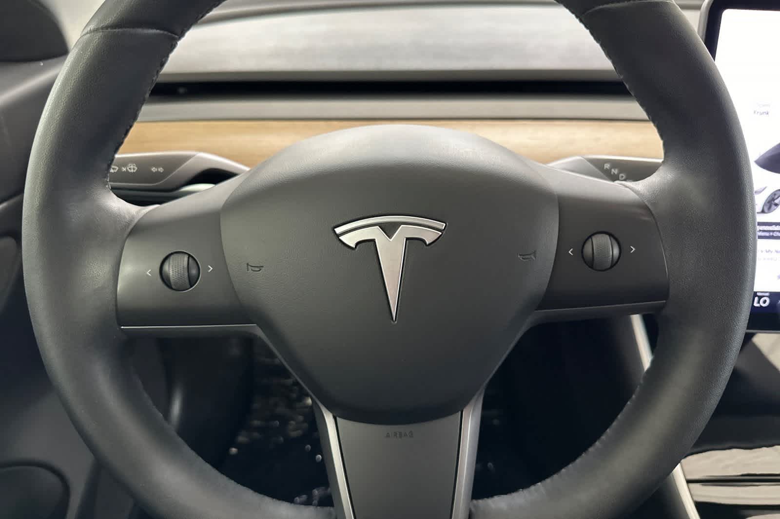 Thumbnail: 2020 Tesla Model 3 - 22