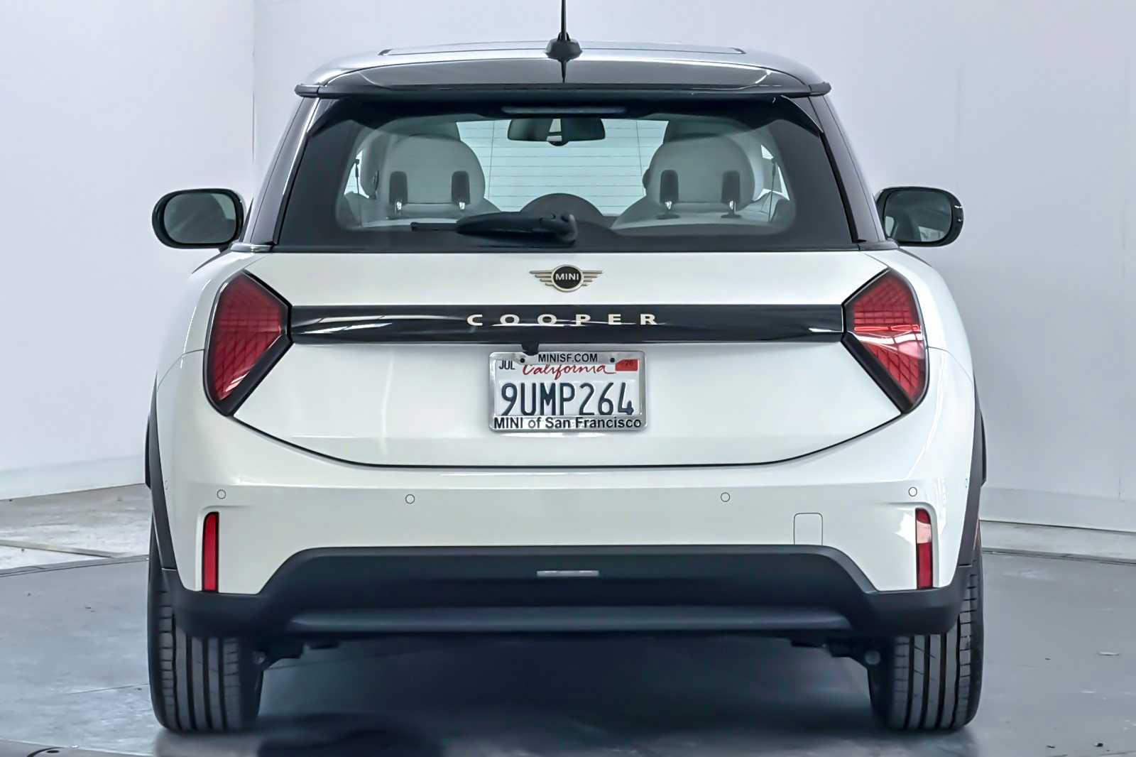 Thumbnail: 2025 MINI Cooper Hardtop - 7