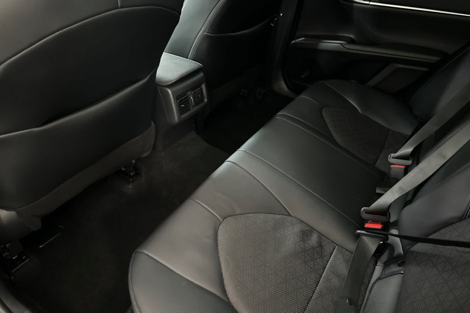 Thumbnail: 2022 Toyota Camry - 4