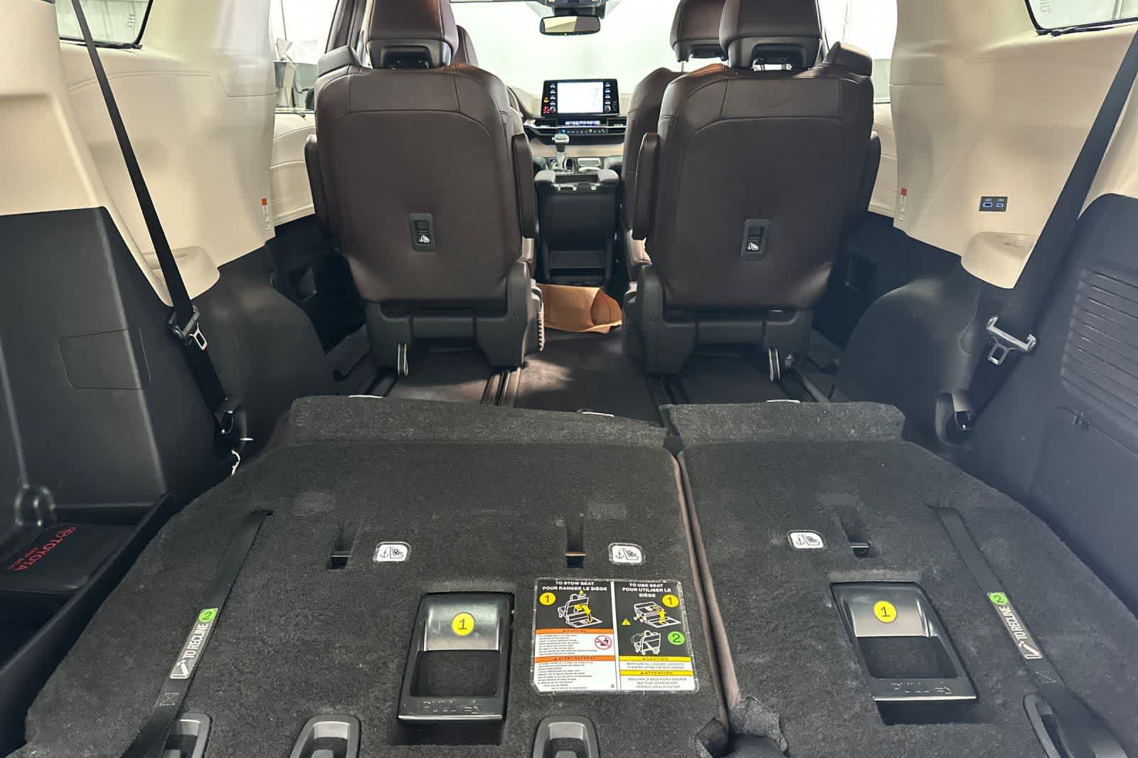 Thumbnail: 2024 Toyota Sienna - 15