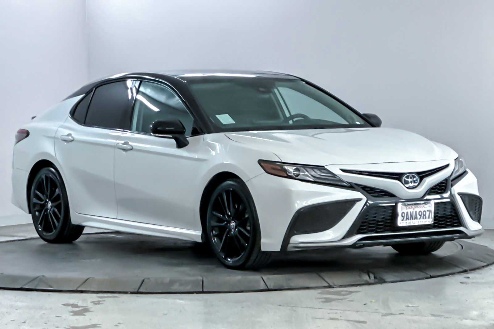 Thumbnail: 2022 Toyota Camry - 9