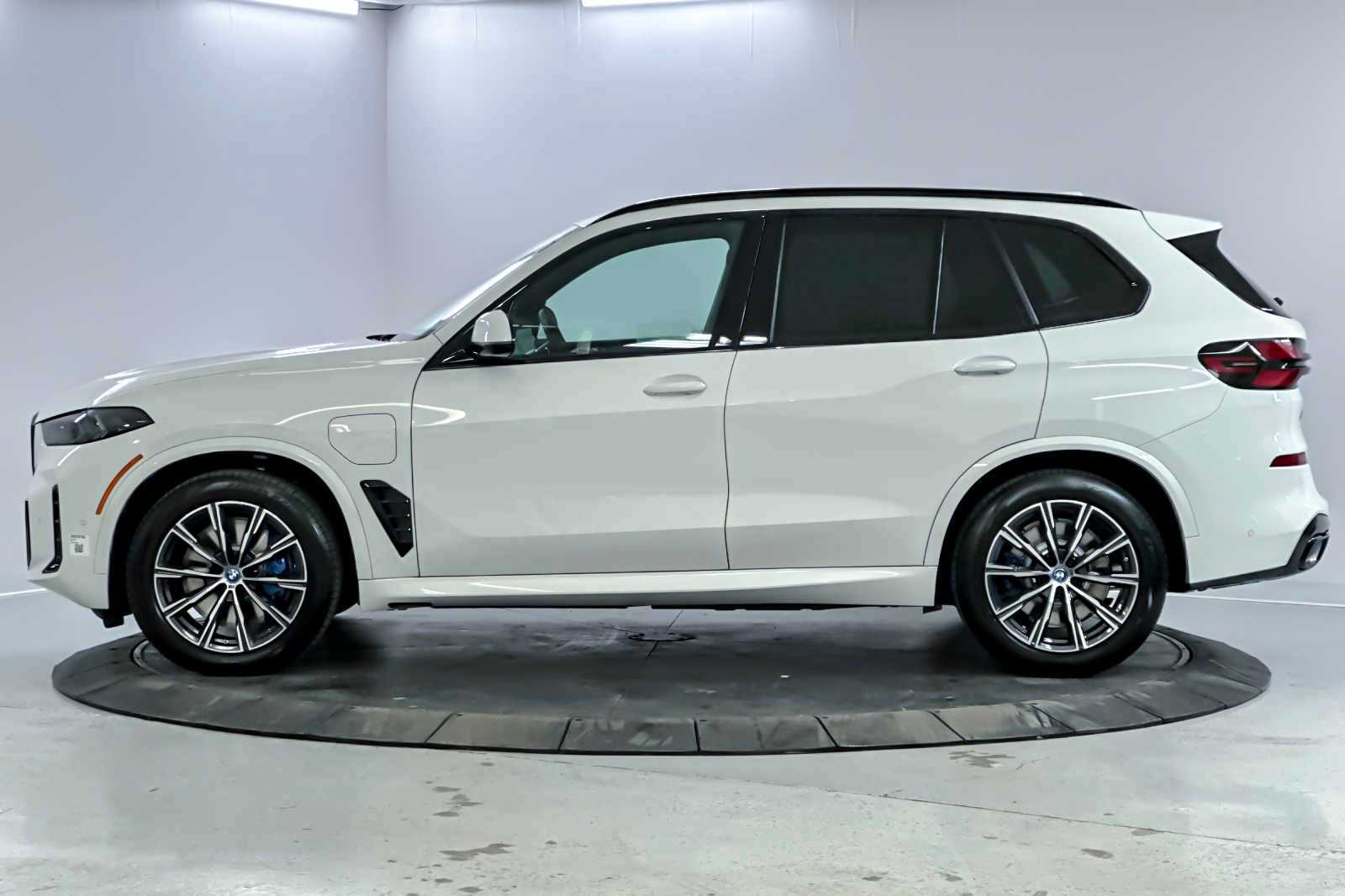 2025 BMW X5 xDrive50e 5