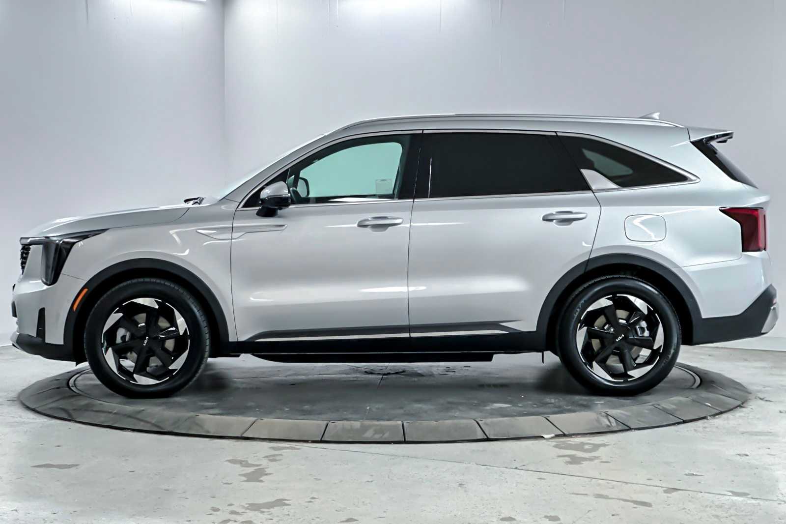 Thumbnail: 2025 Kia Sorento - 5