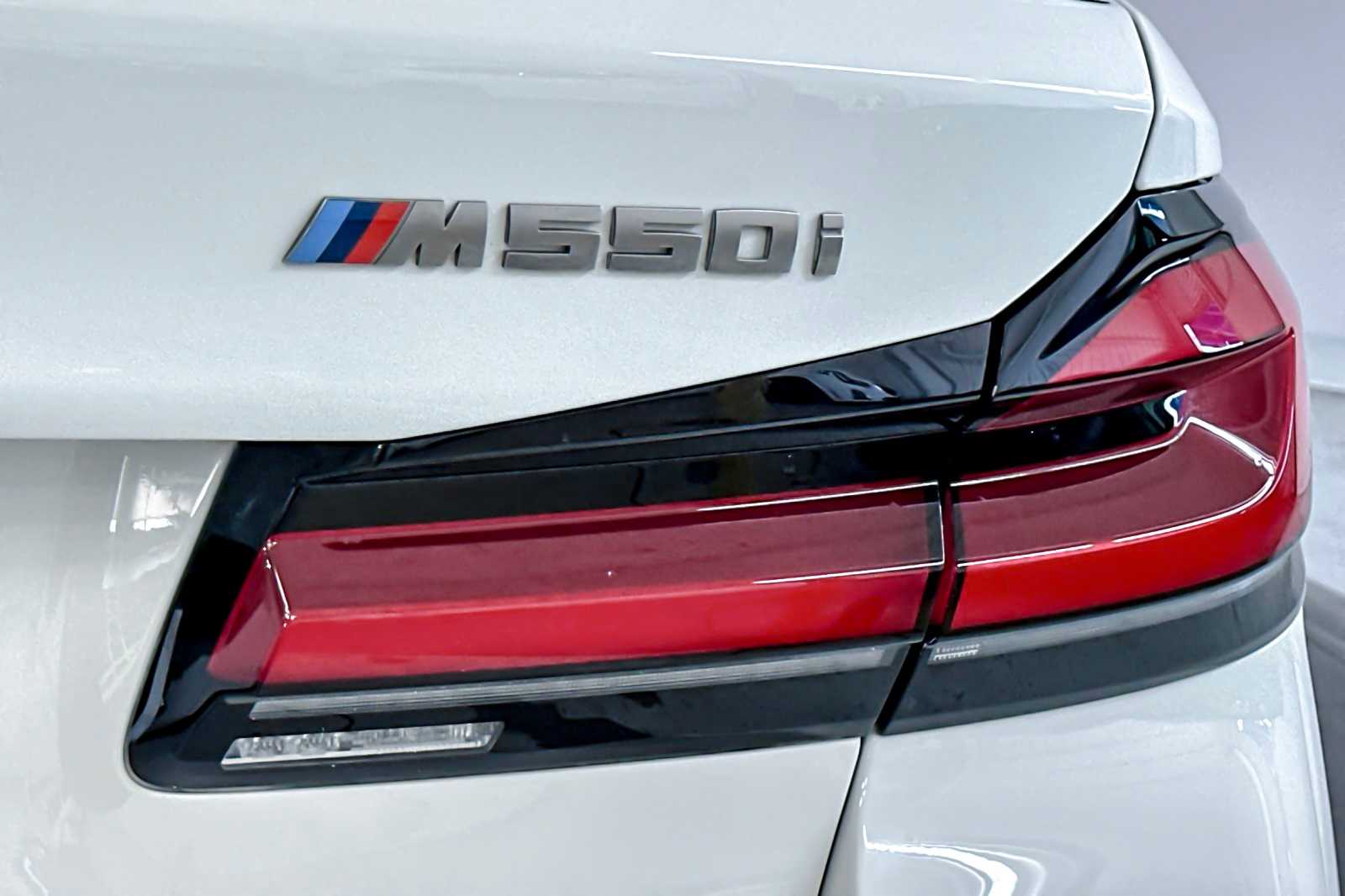 Thumbnail: 2023 BMW 5 Series - 27