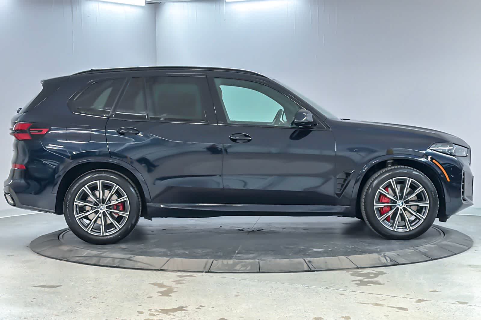 Thumbnail: 2026 BMW X5 - 8