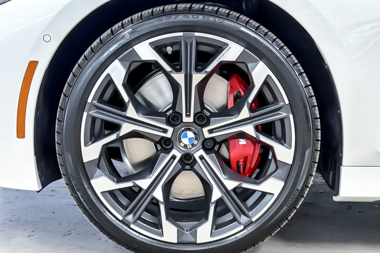 Thumbnail: 2026 BMW 3 Series - 24