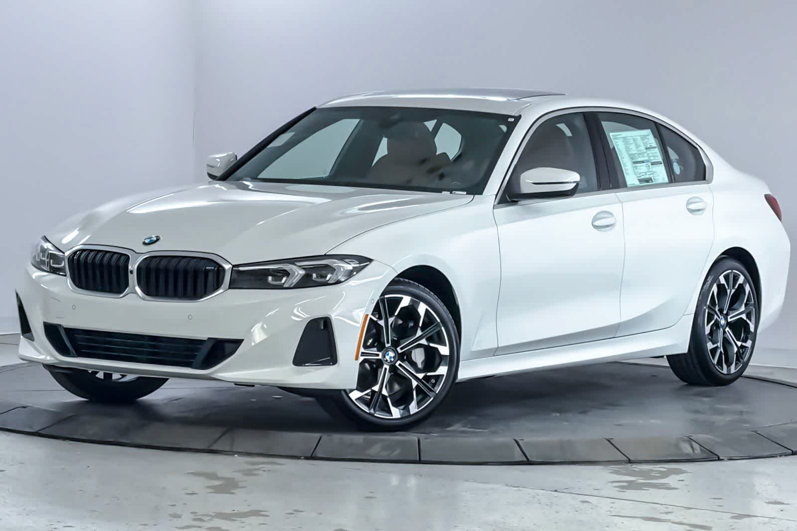 Thumbnail: 2026 BMW 3 Series - 1