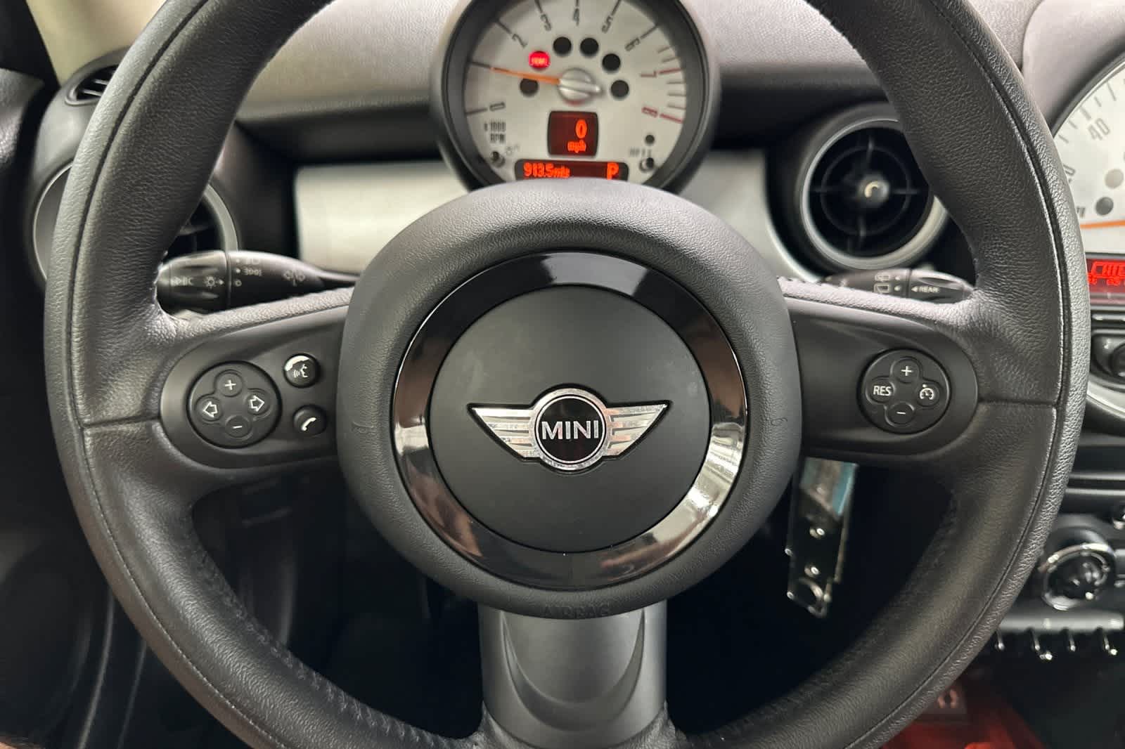 Thumbnail: 2013 MINI Cooper Hardtop - 22