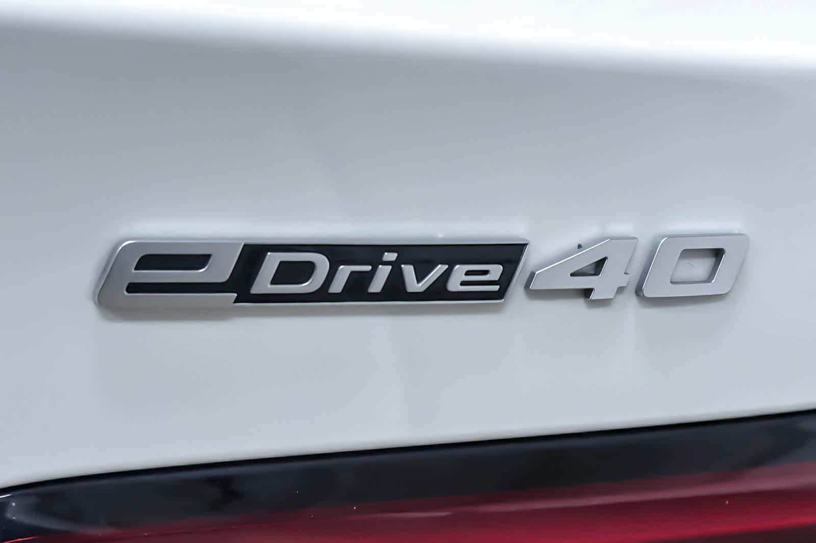 Thumbnail: 2024 BMW i5 - 27