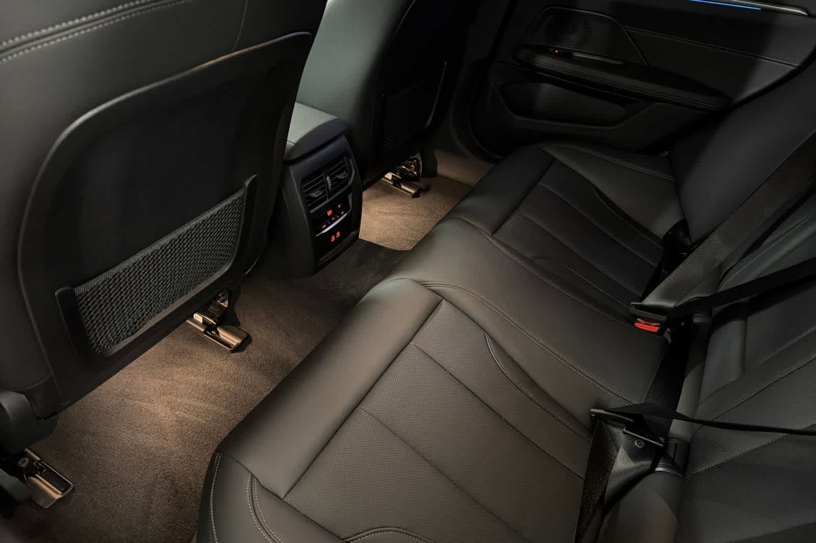 Thumbnail: 2023 BMW i4 - 4