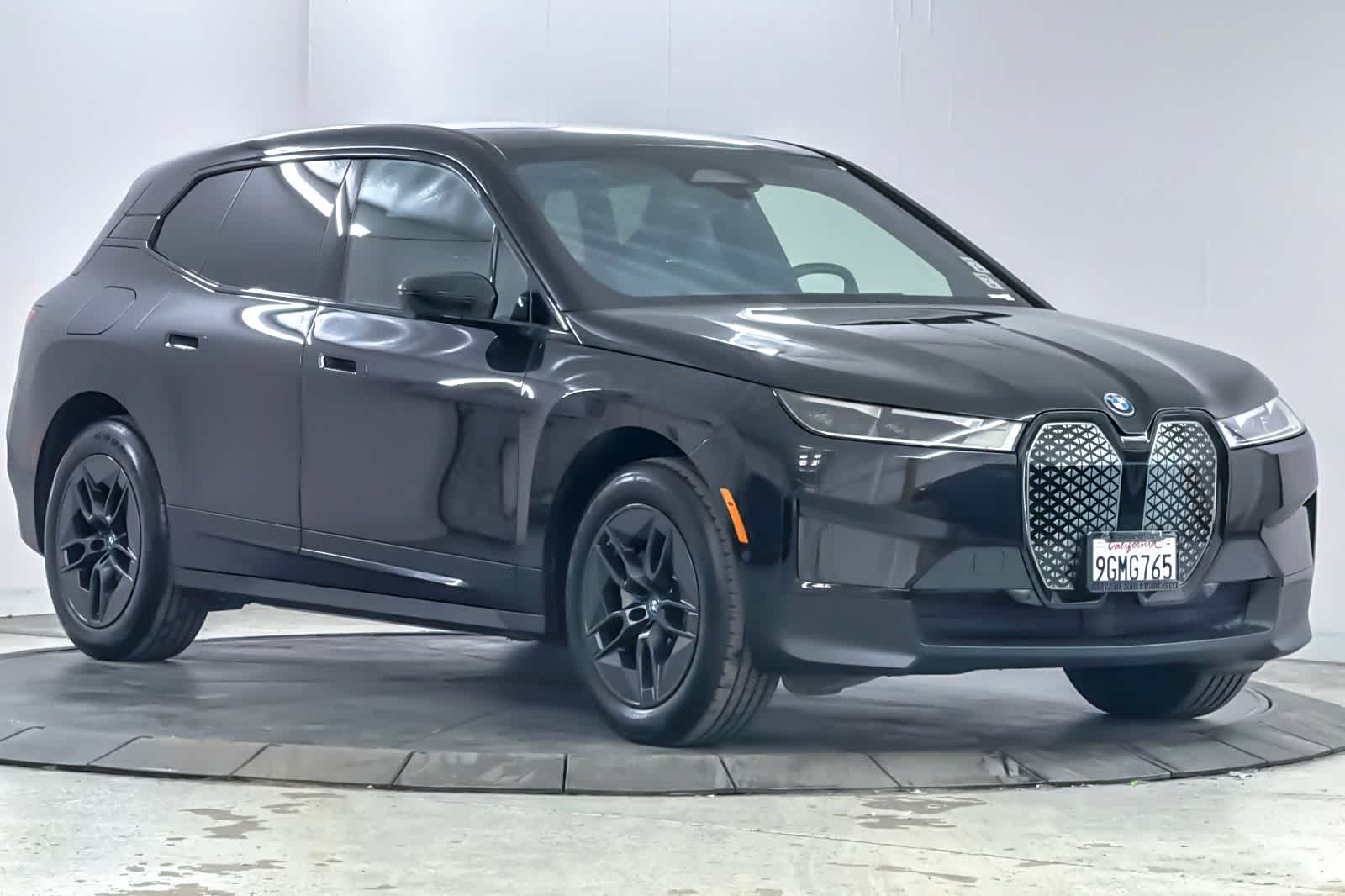 Thumbnail: 2023 BMW iX - 9
